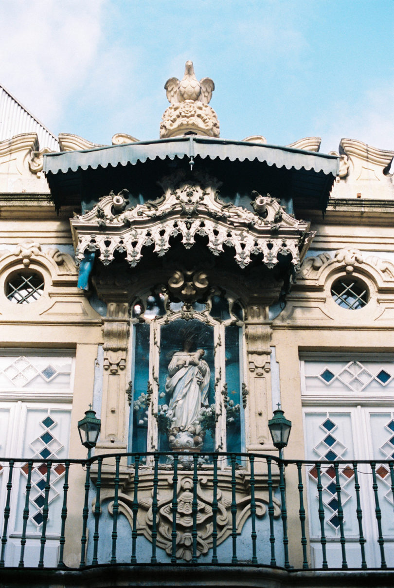Capyture - A la decouverte de la ville de Porto - La mariee aux pieds nus