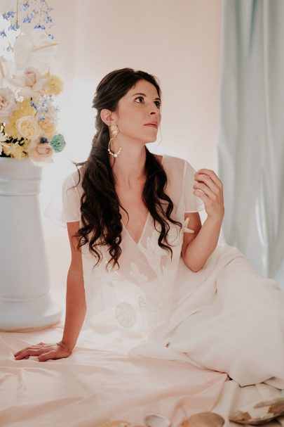 Céline Ménard - Robes de mariée - Collection 2023 - Photographe : Céline Deligey - Blog mariage : La mariée aux pieds nus