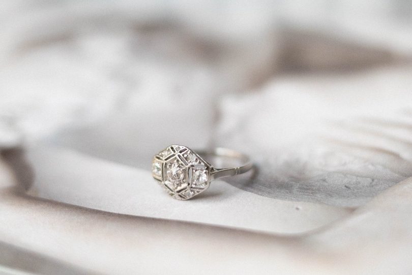 Comment choisir une bague de fiançailles vintage ? - Agathe Montenon - Blog mariage : La mariée aux pieds nus