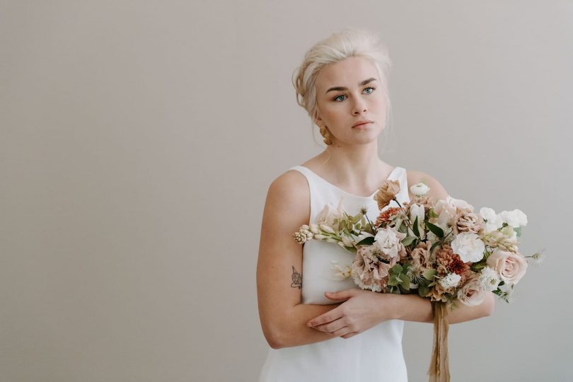 Bien choisir et porter votre bouquet de mariée - Botanique Bazar - Blog mariage : La mariée aux pieds nus