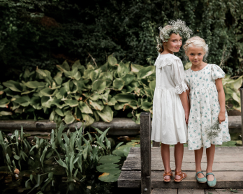 Choisir les tenues des enfants d'honneur de votre mariage - La nouvelle collection de Cyrillus - Blog mariage : La mariée aux pieds nus