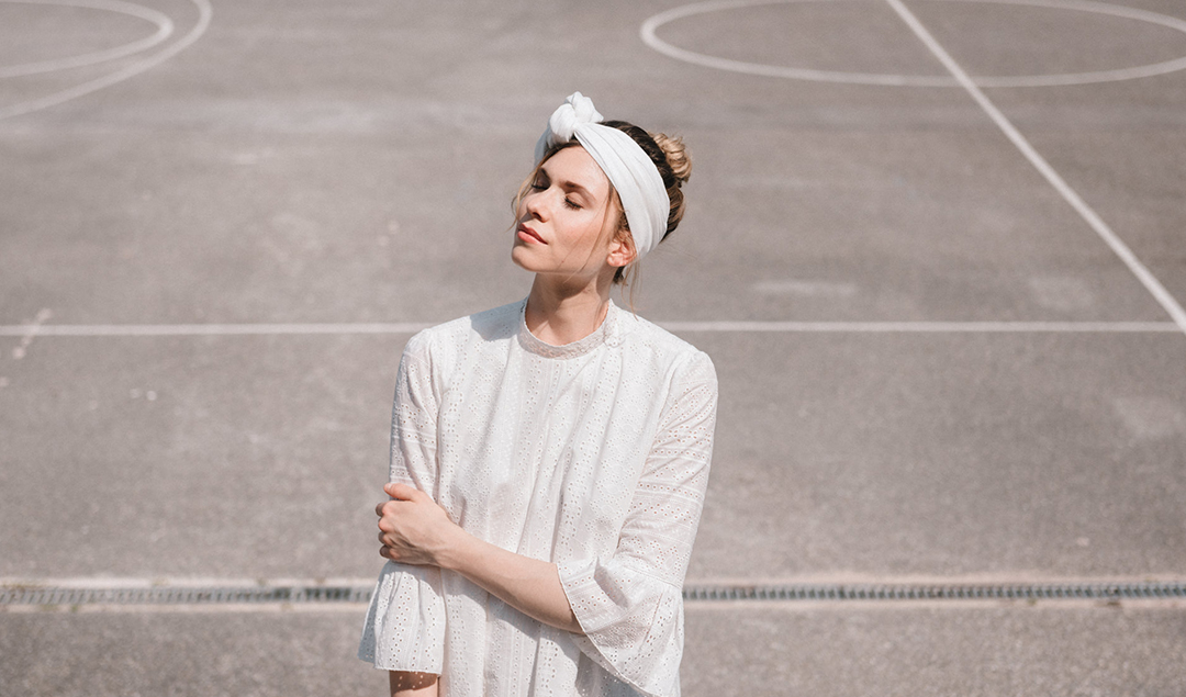 Clementine Iacono - Robe de mariée - Photos : Chloé Lapeyssonnie - Blog mariage- La mariée aux pieds nus