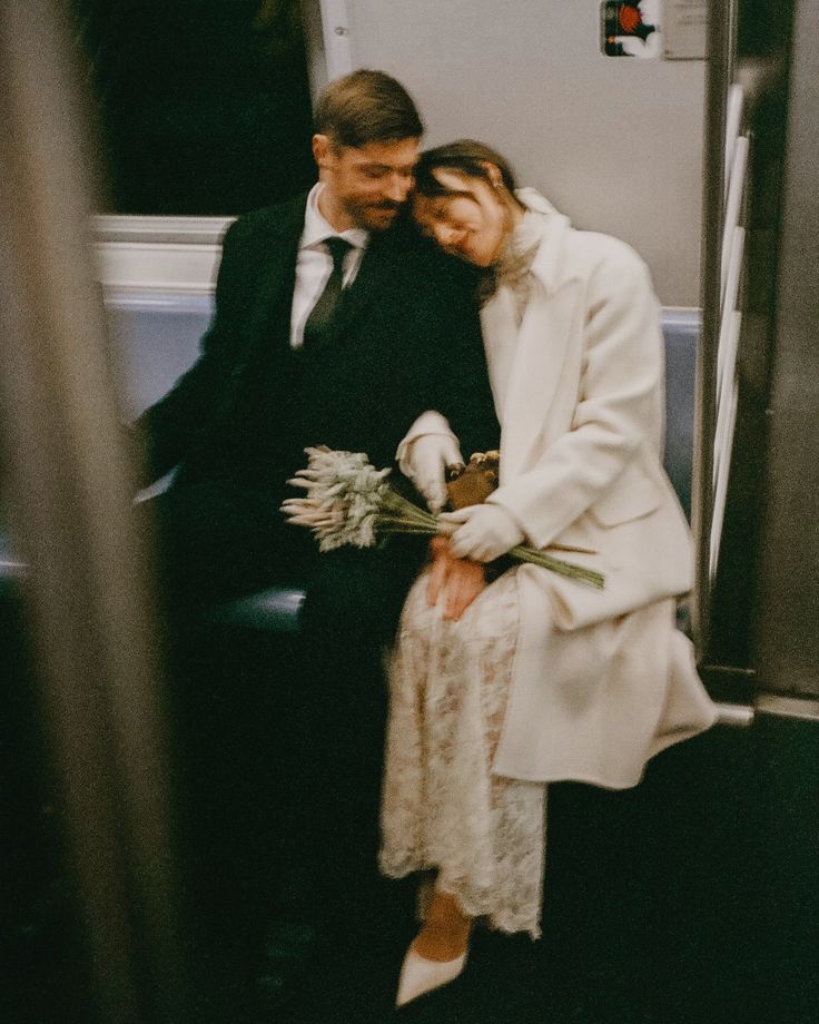 Comment organiser une cérémonie civile simple et élégante ? - Blog mariage : La mariée aux pieds nus