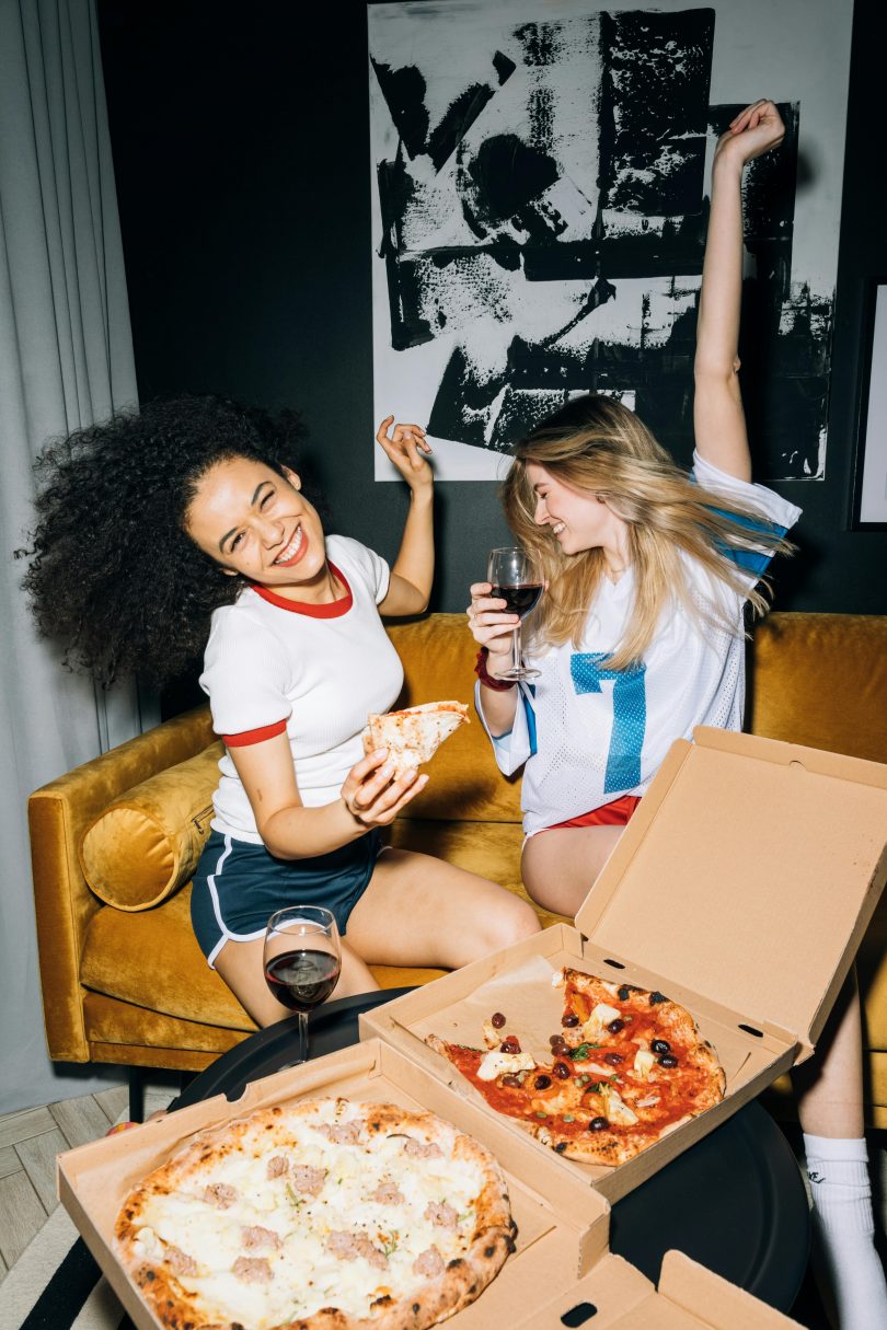 Comment organiser un Enterrement de Vie de Jeune Fille ? - Blog mariage : La mariée aux pieds nus