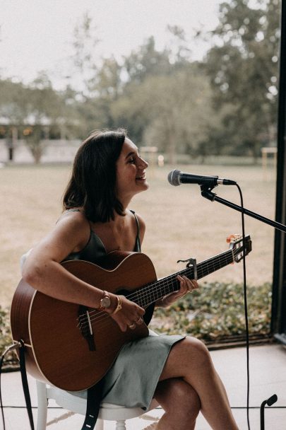 Comment utiliser la musique dans une cérémonie laïque ? - Photos : Gwendoline Noir - Blog mariage : La mariée aux pieds nus