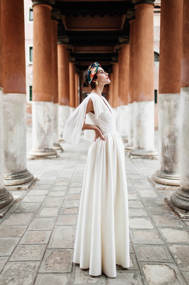 Constance Fournier - Robes de mariée - Collection 2017 - A découvrir sur le blog mariage www.lamarieeauxpiedsnus.com