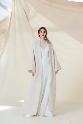 Cortana - Robes de mariée - Blog mariage : La mariée aux pieds nus