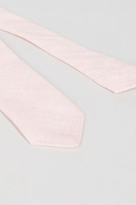 Dress code mariage en rose - Idées de tenues pour les invités et demoiselles d'honneur : Blog mariage : La mariée aux pieds nus