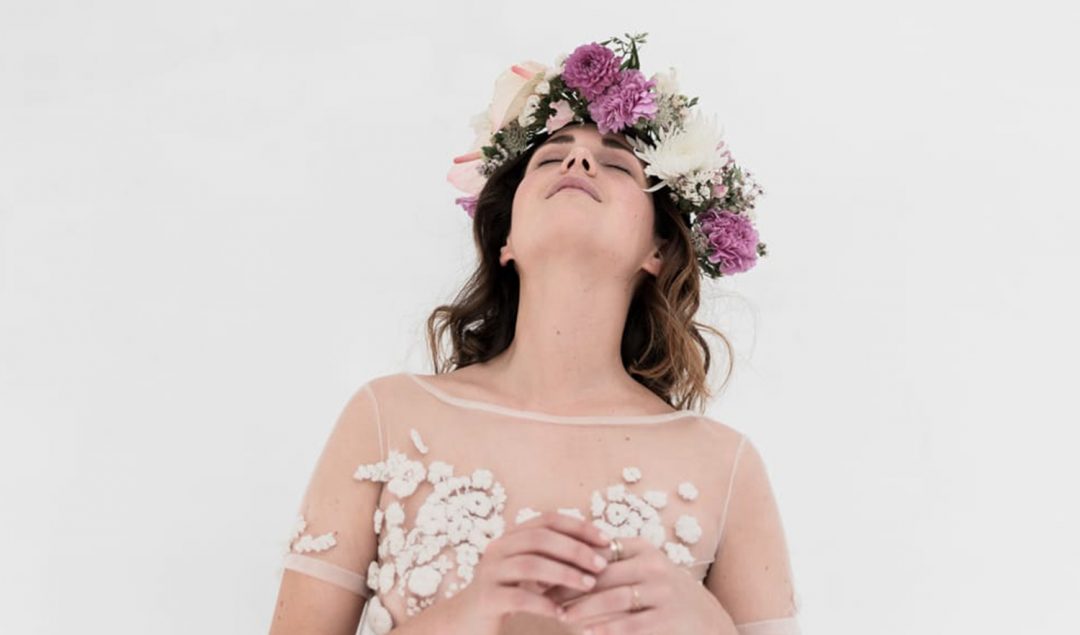 Delicate woman - Un mariage en rose et blanc - Photos : Chloé Fayollas - Blog mariage : La mariée aux pieds nus