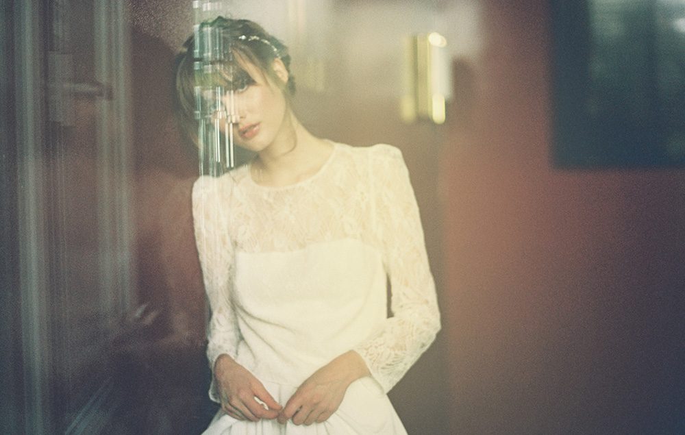Donatelle Godart - Robes de mariée - Collection 2018 - Blog mariage : La mariée aux pieds nus