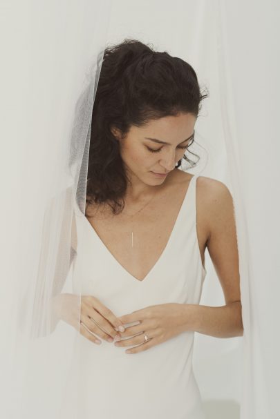 Douze Paris - Joaillerie de mariage - Bagues de fiançailles - Blog mariage : La mariée aux pieds nus