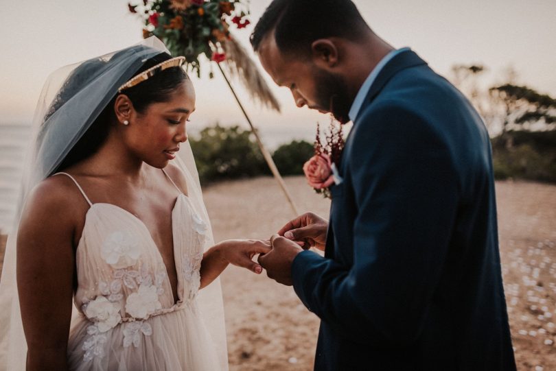 Un elopement bohème à Ibiza - Photos : El momento perfecto fotografo - Blog mariage : La mariée aux pieds nus