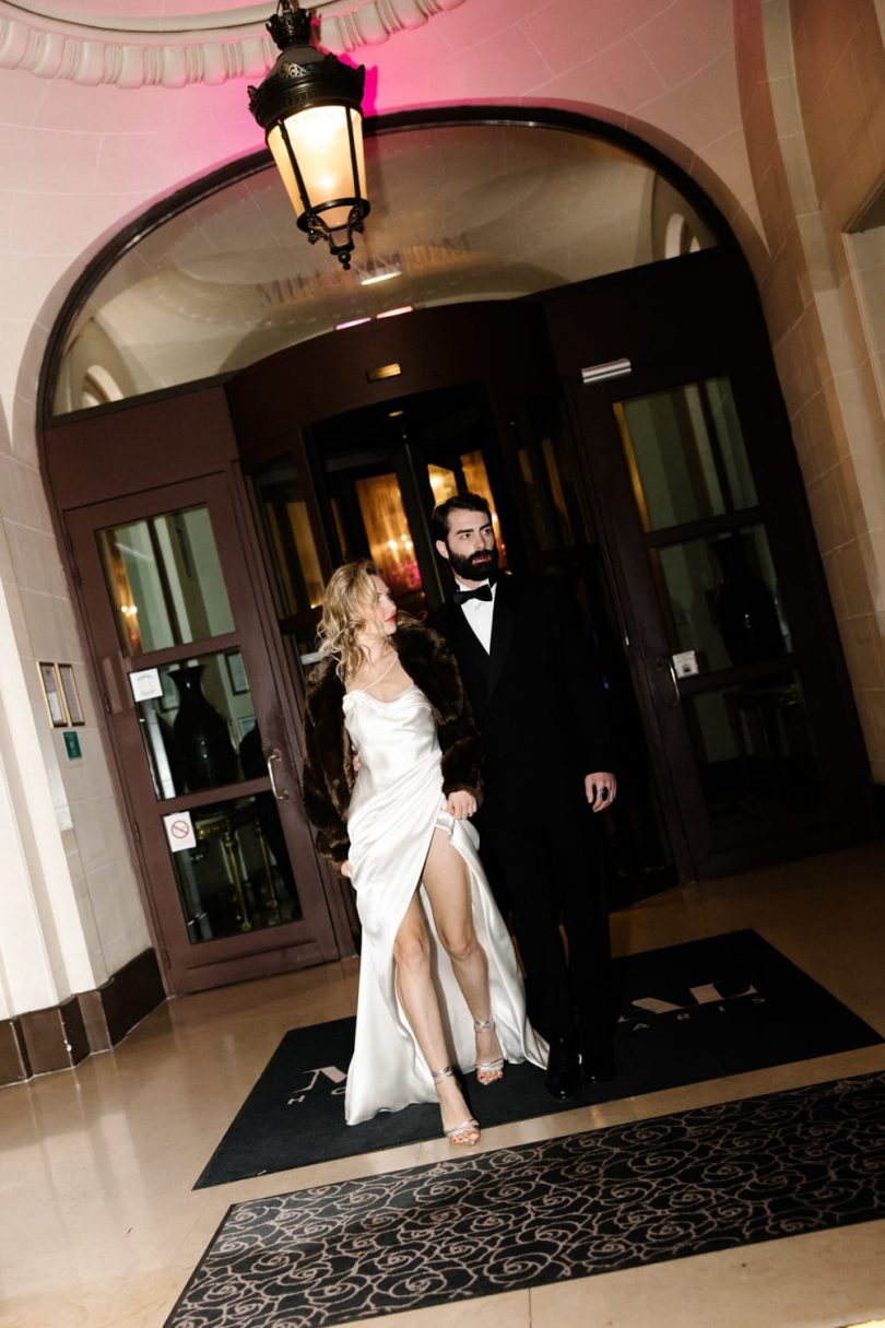 Un elopement à Paris - Photos : Hà Nguyen - Croquez la pomme ! - Blog mariage : La mariée aux pieds nus