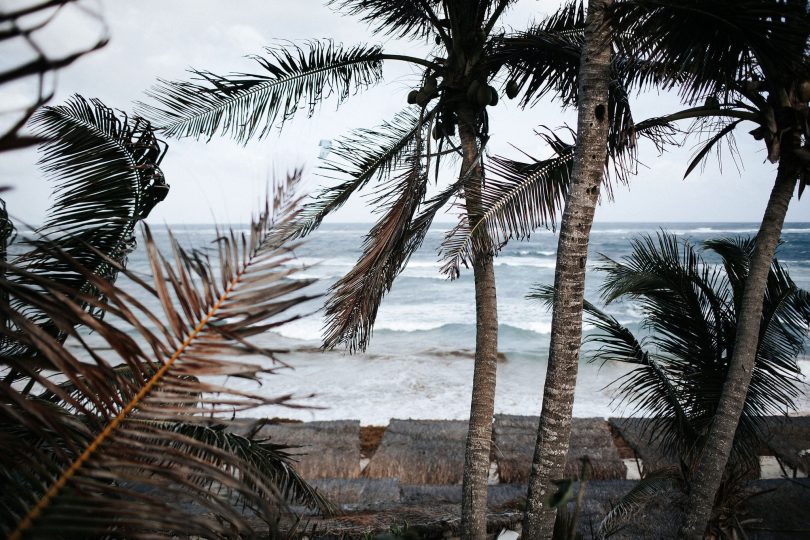 Un elopement à Tulum au Mexique - Photos : Pinewood Weddings - Blog mariage : La mariée aux pieds nus