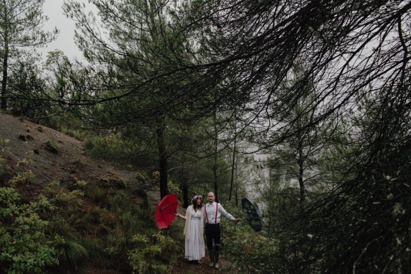 Un elopement sous la pluie - A découvrir sur le blog mariage www.lamarieeauxpiedsnus.com - photos Baptiste Hauville - You Made My Day