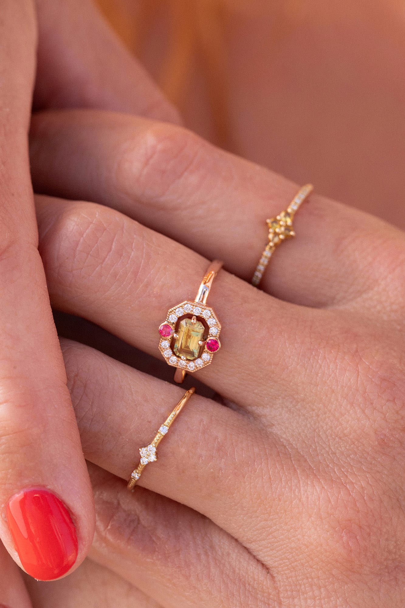 Emanuelle D'Ortoli - Joaillerie mariage - Bagues de fiancailles et alliances de mariage - Blog mariage : La mariée aux pieds nus