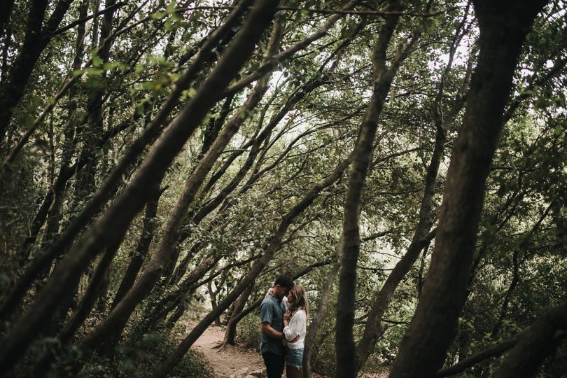 Une séance engagement en Ardèche - Photos : Neupap Photography - A découvrir sur le blog mariage La mariée aux pieds nus