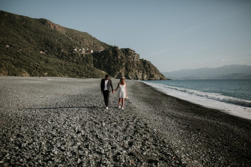 Une séance engagement en Corse - Soul Pics Photographe - La mariée aux pieds nus