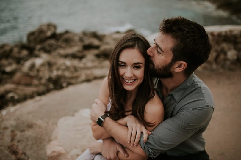 Une séance engagement à Eze - Photos : Madame A Photographie - Blog mariage : La mariée aux pieds nus