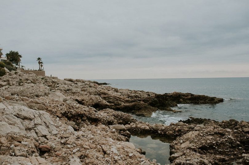 Une séance engagement à Eze - Photos : Madame A Photographie - Blog mariage : La mariée aux pieds nus