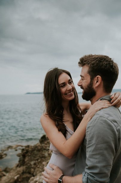 Une séance engagement à Eze - Photos : Madame A Photographie - Blog mariage : La mariée aux pieds nus