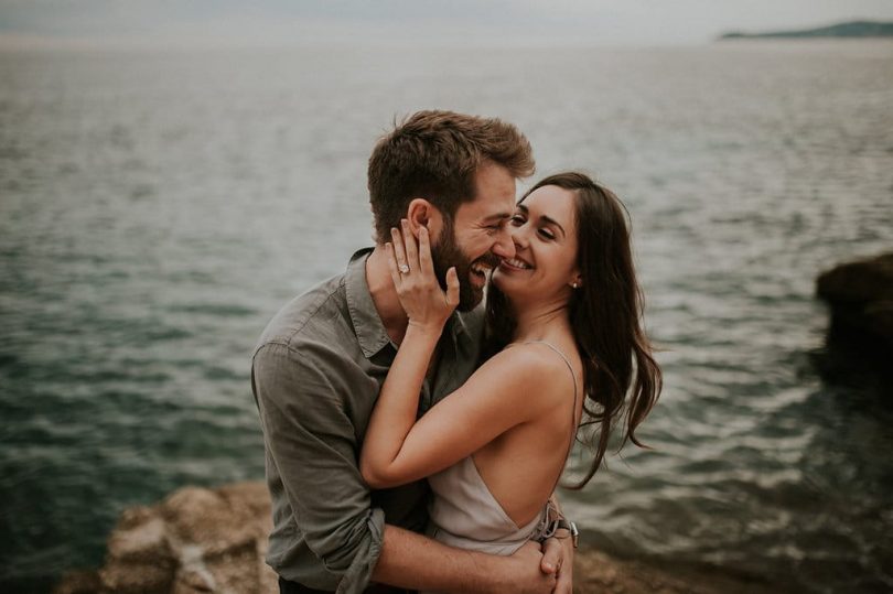 Une séance engagement à Eze - Photos : Madame A Photographie - Blog mariage : La mariée aux pieds nus