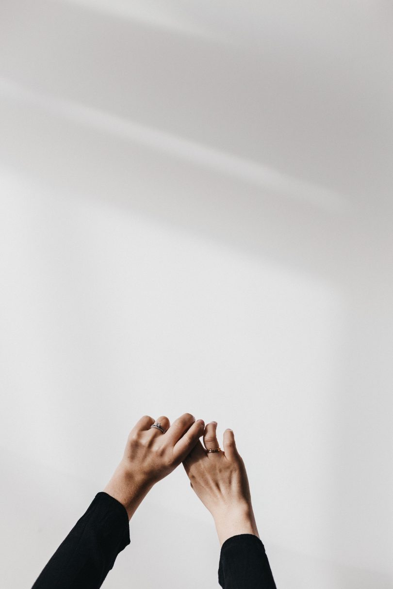 Une séance engagement à la Fondation Louis Vuitton - Photos : Warren Lecart - Blog mariage : La mariée aux pieds nus