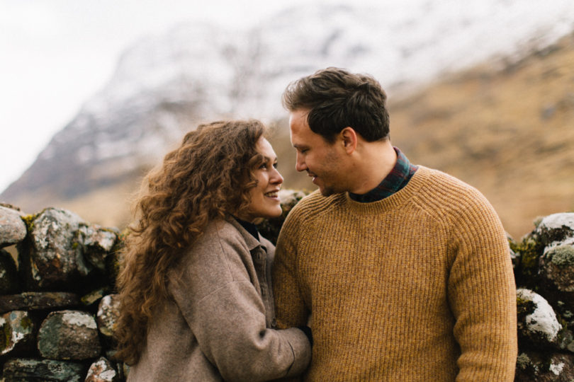 Alain M - Une séance engagement nature à Glencoe en Ecosse - La mariée aux pieds nus