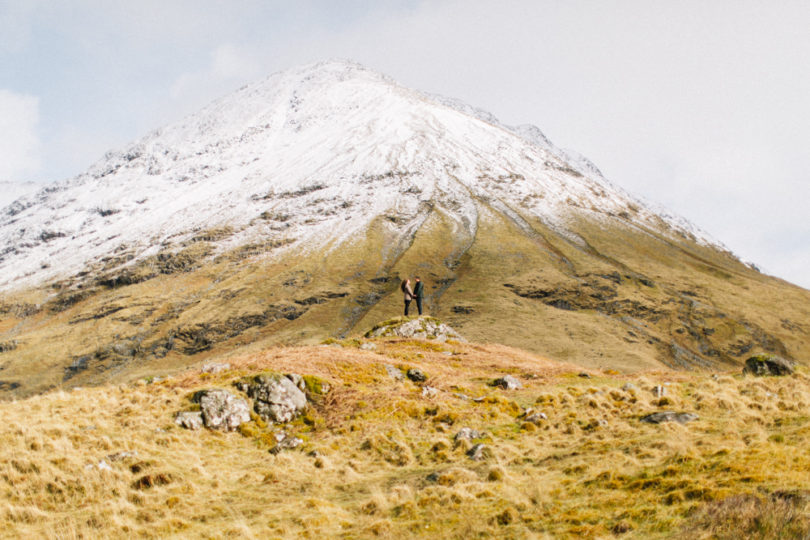 Alain M - Une séance engagement nature à Glencoe en Ecosse - La mariée aux pieds nus