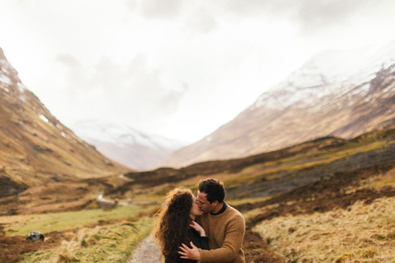 Alain M - Une séance engagement nature à Glencoe en Ecosse - La mariée aux pieds nus