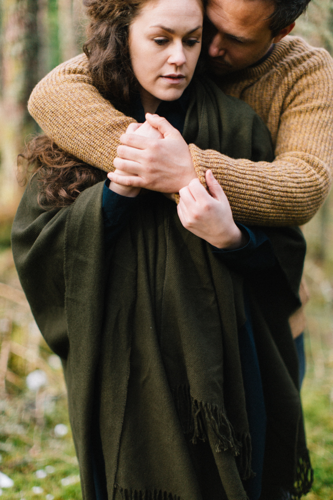 Alain M - Une séance engagement nature à Glencoe en Ecosse - La mariée aux pieds nus