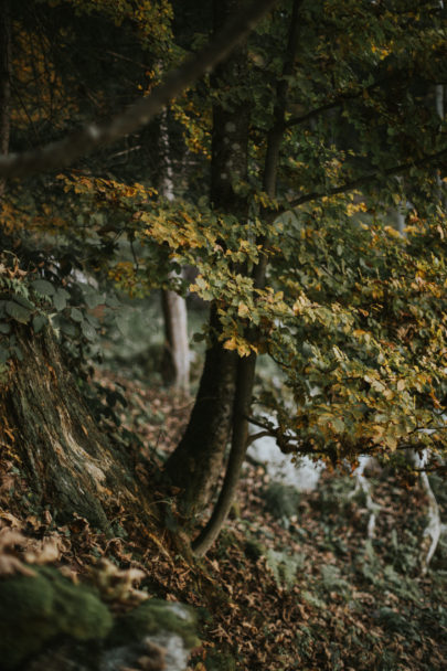 Une séance photo en amoureux après le mariage à Chamonix - A découvrir sur le blog mariage www.lamarieeauxpiedsnus.com - Photos : Coralie Lescieux