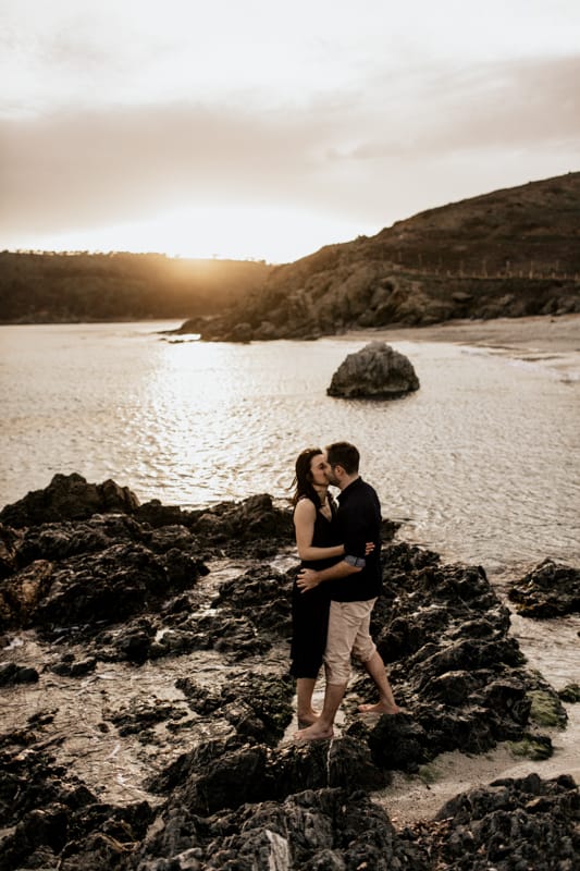 Une séance engagement sur la plage - Photos : Lorenzo Accardi - Blog mariage : La mariée aux pieds nus