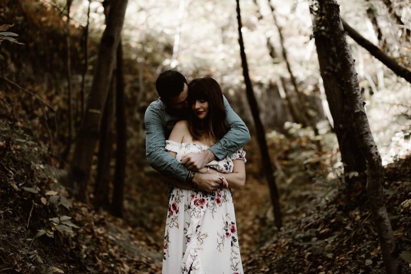 Une séance engagement en automne - Photos : Margaux Madeleine - Blog mariage : La mariée aux pieds nus