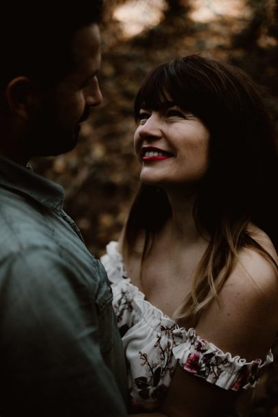 Une séance engagement en automne - Photos : Margaux Madeleine - Blog mariage : La mariée aux pieds nus