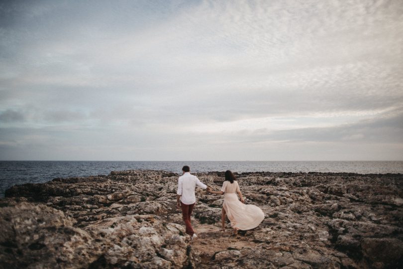 Une séance engagement à Minorque - Photos : Stephen Liberge - Blog mariage : La mariée aux pieds nus