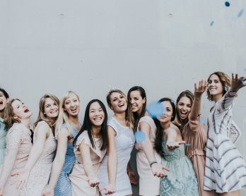 Organiser un enterrement de vie de jeune fille - La mariée aux pieds nus