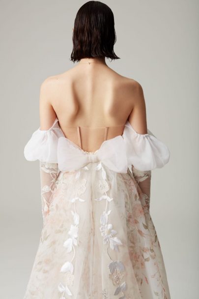 Hermione de Paula - Robes de mariée - Collection 2022 - Blog mariage : La mariée aux pieds nus