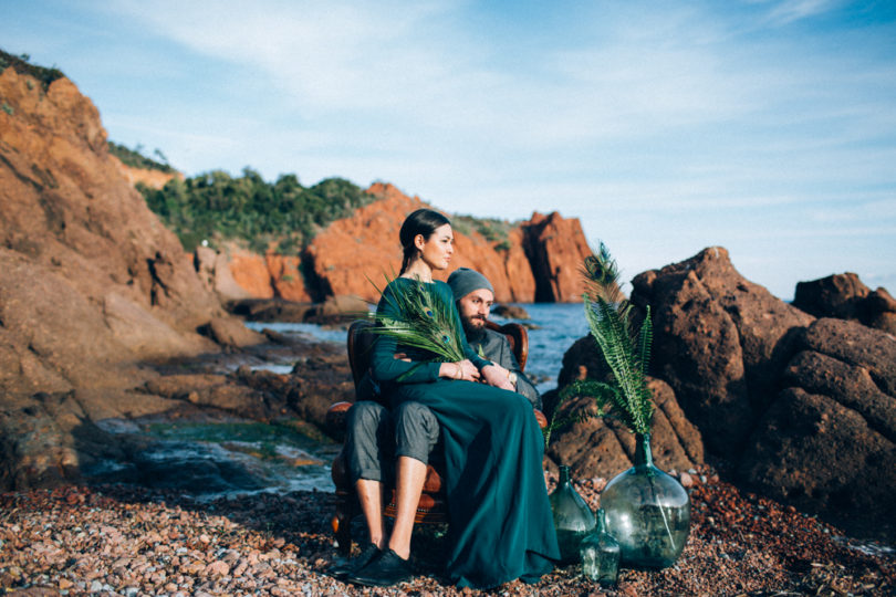 Ingrid Lepan - Un mariage en cuivre ocre et emeraude sur la plage - La mariee aux pieds nus