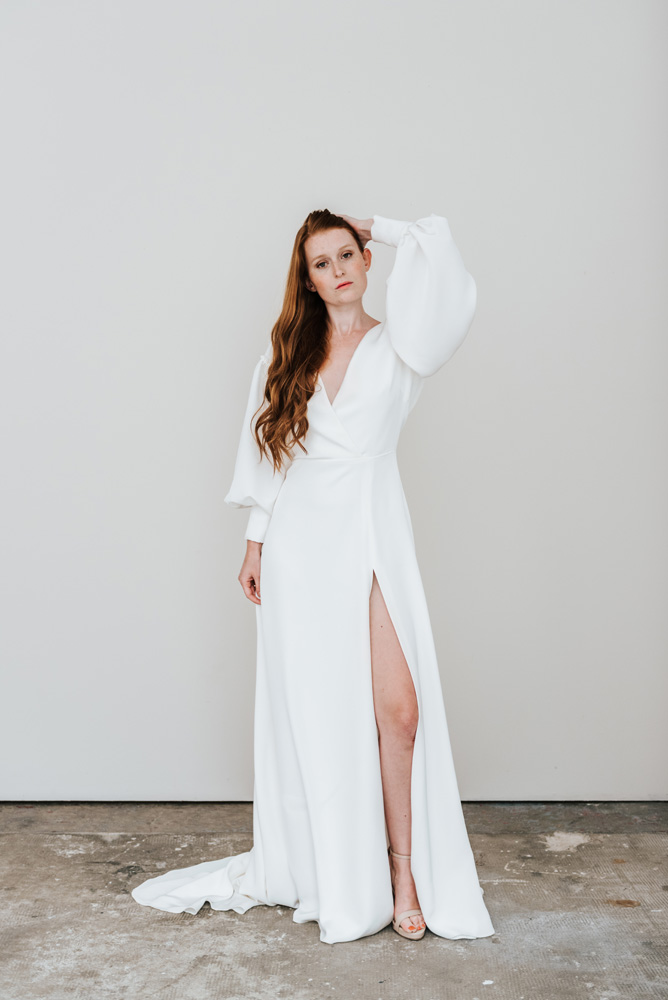 Isabella Boutin - Robes de mariée - Collection 2020 - Photos : Chloé Lapeyssonnie - Blog mariage : La mariée aux pieds nus