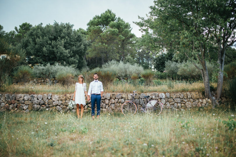 La mariée aux pieds nus - Un mariage simple et champêtre dans le Var - Photos : Karimage