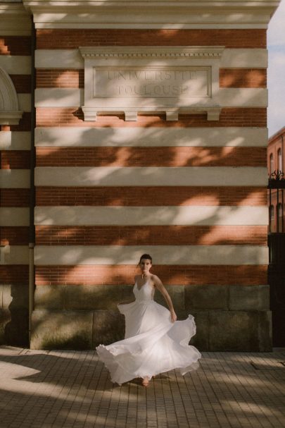 Atelier Swan - Robes de mariée - Collection 2021 - Photos : Julietta Photography - Blog mariage : La mariée aux pieds nus