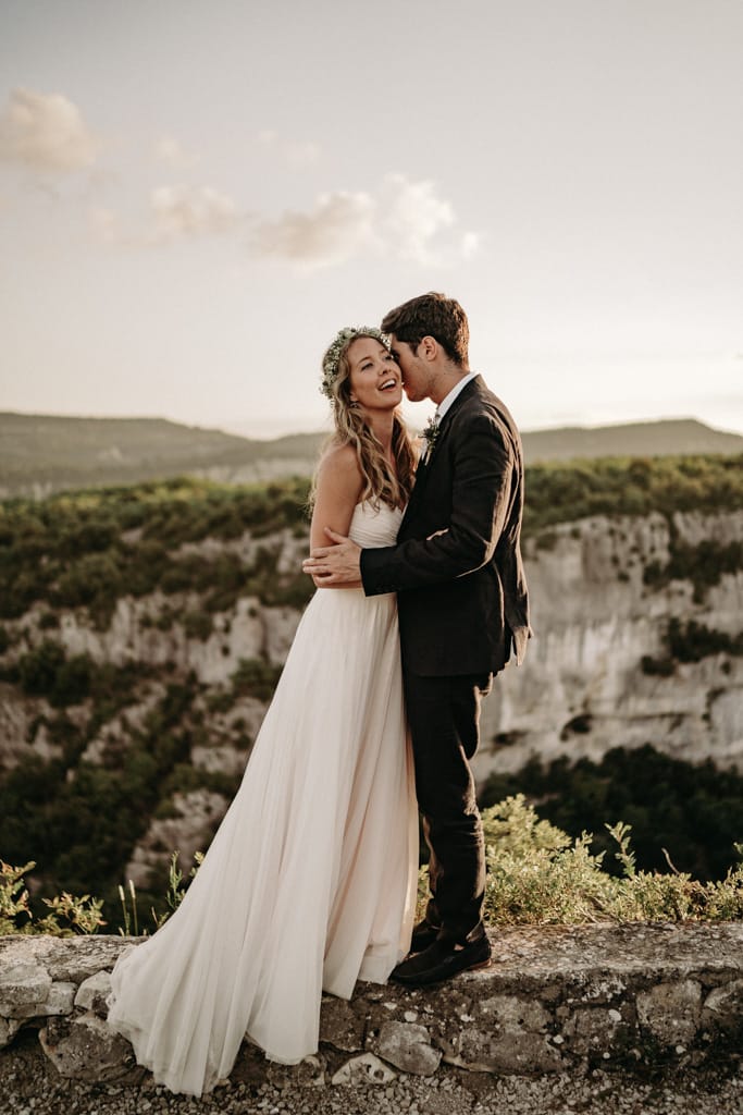 Un mariage au Grand Banc dans le Luberon - Photos : Lorenzo Accardi - Blog mariage : La mariée aux pieds nus