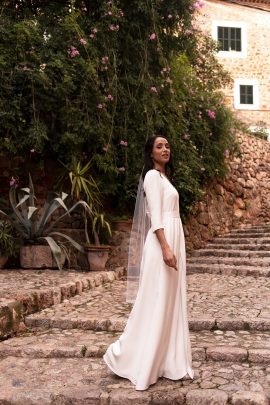 Maison Lemoine - Robes de mariée - Collection Mallorca mi amor - Photos : Marion Colombani - Blog mariage : La mariée aux pieds nus