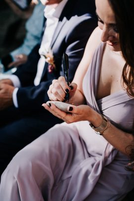 Un mariage bohème au Domaine Le Taleur - Photos : Delphine Closse - Blog mariage : La mariée aux pieds nus