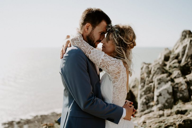 Un mariage bohème en petit comité dans la baie du Mont Saint Michel - Photos : Dorothée Buteau - Blog mariage : La mariée aux pieds nus