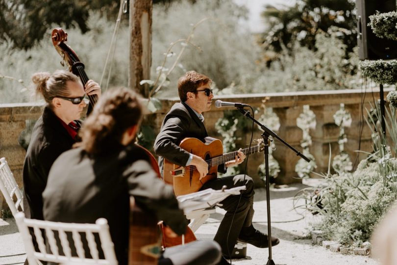 Un mariage bohème en petit comité dans la baie du Mont Saint Michel - Photos : Dorothée Buteau - Blog mariage : La mariée aux pieds nus