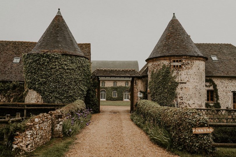 Un mariage champêtre sous la pluie au Domaine des Evis - Photos : Les Histoires d'A - Blog mariage : La mariée aux pieds nus