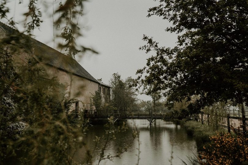 Un mariage sous la pluie au Domaine des Evis - Photos : Les Histoires d'A - Blog mariage : La mariée aux pieds nus