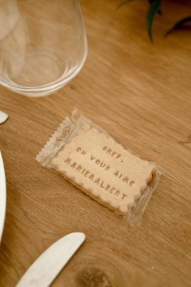 Un mariage au Domaine du Vallon des Sources à l’Isle sur la Sorgue en Provence - Photos : Clément Minair - Blog mariage : La mariée aux pieds nus